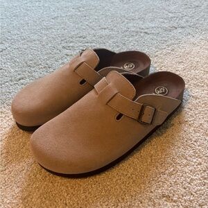 White Mountains Tan Suede Slip-On Clogs